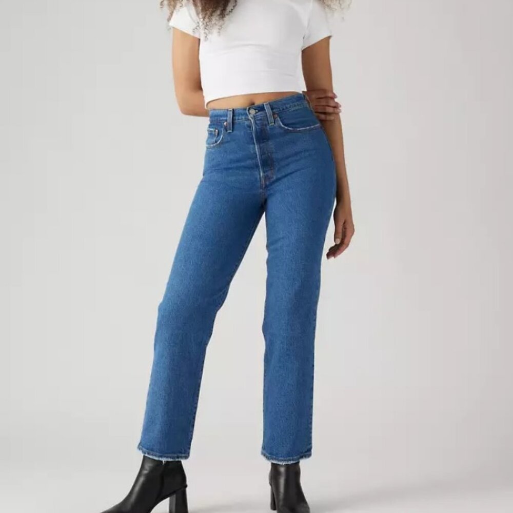 Levi’s ribcage straight size 27 length 27 - Georgie wash